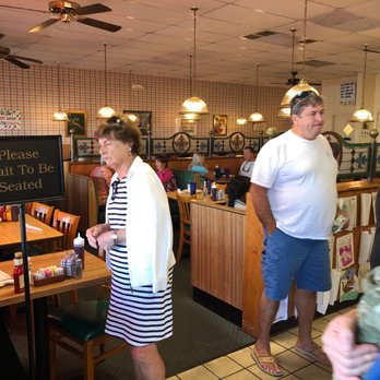 The Royal Cafe - Inside - Breakfast & Brunch Near Me - Jupiter, Florida