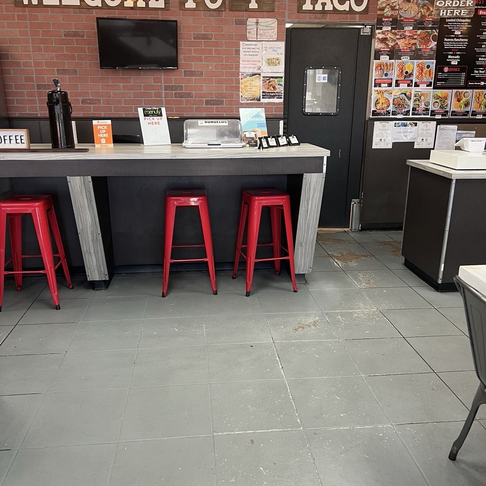 Front bar, ordering station Front bar, ordering station