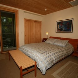 Ashland Creek Inn - Comfy queen-sized bed in the Copenhagen room.