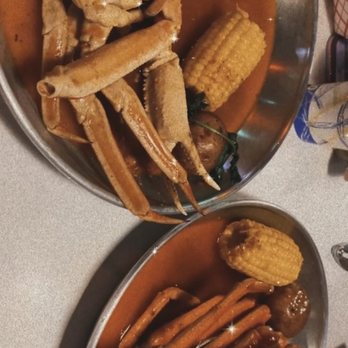 Crab Town - 1LB Snow Crab Legs - Seafood Near Me - Hamden, Connecticut