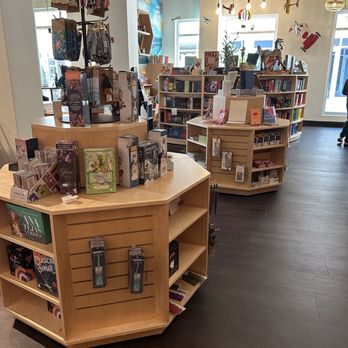 The Bookmark - Lots of little gifts - Bookstores Near Me - Guaynabo, Puerto Rico