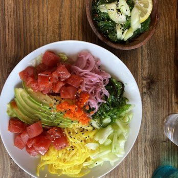 KITCHEN 121 - Tuna Sushi Bowl with more seaweed salad - Sushi Bars Near Me - Duluth, Georgia
