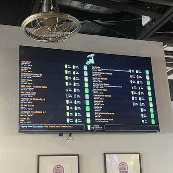Naked Iguana Brewery - Great selection of craft beer - Beer Bar Near Me - Galveston, Texas