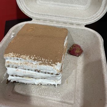 Utopía - Tiramisu - yum!! - Vegan Near Me - Ciudad de México, DIF Utopía - Tiramisu - yum!! - Vegan Near Me - Ciudad de México, DIF