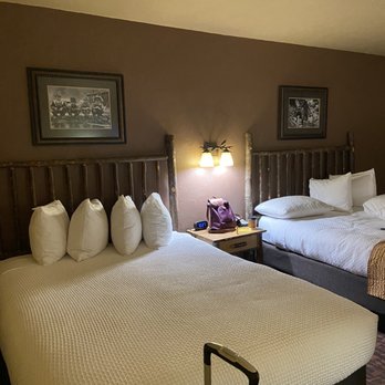 Elk Country Inn - 3.30.2021 - Hotels Near Me - Jackson, Wyoming Elk Country Inn - 3.30.2021 - Hotels Near Me - Jackson, Wyoming