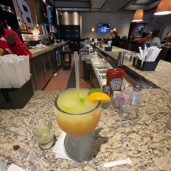 Cheddar's Scratch Kitchen - Maui Margarita - American Near Me - San Antonio, Texas