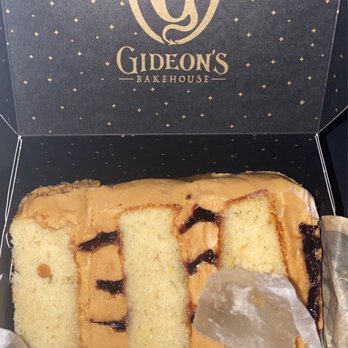 Gideon's Bakehouse - Cake slices - Bakeries Near Me - Orlando, Florida