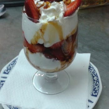 Juanma - FRESAS CON NATA Y NUECES - Spanish Near Me - Córdoba, Colorado Juanma - FRESAS CON NATA Y NUECES - Spanish Near Me - Córdoba, Colorado