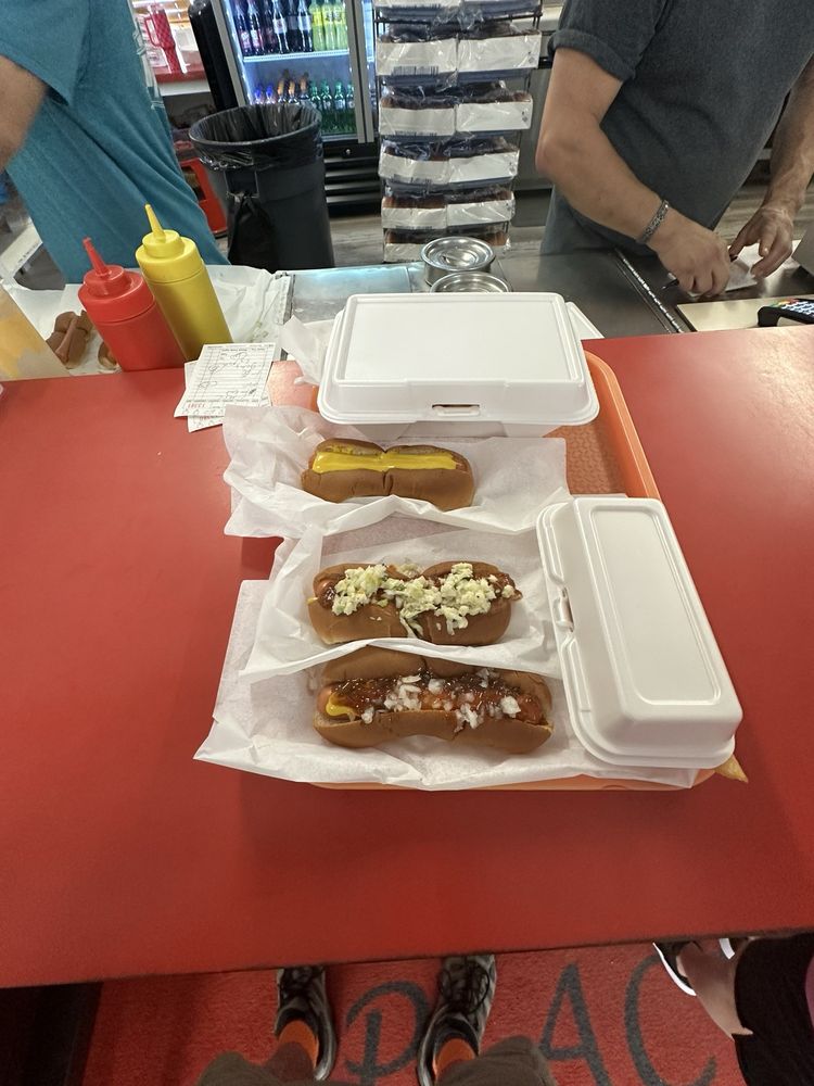 PAUL’S PLACE FAMOUS HOTDOGS Updated November 2024 55 Photos & 74