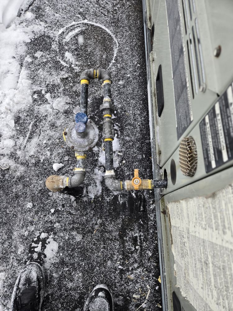 Slide of C&D Renovations and Automotive