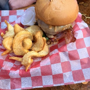 Drews Brews And Grille - Burger - New American Near Me - Melbourne, Florida