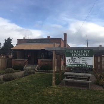 Bakery House - the front of the building - Bakeries Near Me - Cle Elum, Washington Bakery House - the front of the building - Bakeries Near Me - Cle Elum, Washington