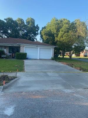 Slide of Lone Star Tree & Roofing Services