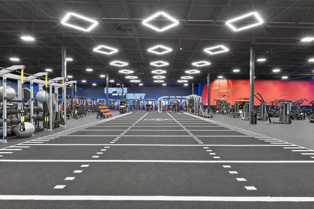 Crunch Fitness - Rowlett Logo