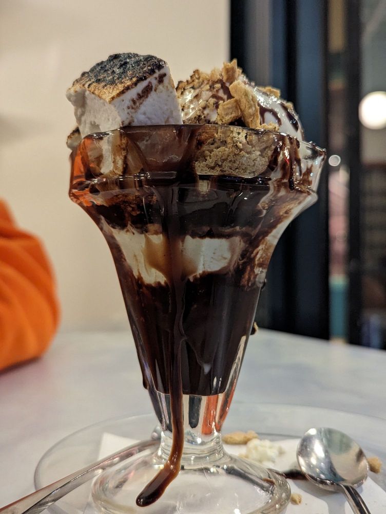 Shug's Soda Fountain + Ice Cream