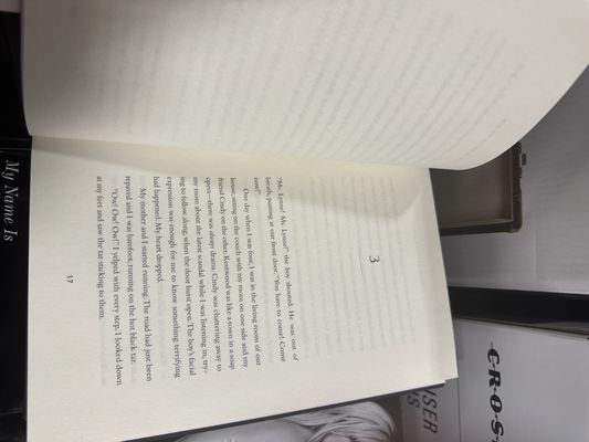 Barnes & Noble by null