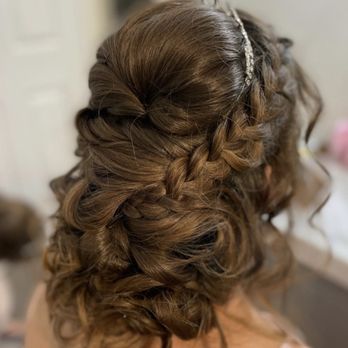 Oro Salon - Updu - Hair Salons Near Me - Waterloo, Ontario Oro Salon - Updu - Hair Salons Near Me - Waterloo, Ontario