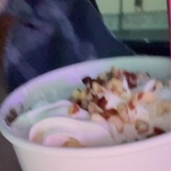Baskin-Robbins - See I told you just gotta zoom in!