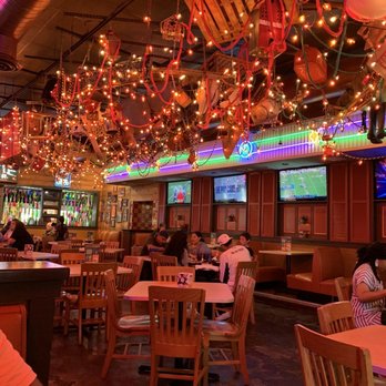 Razzoo's Cajun Cafe - the interior of the restaurant - Cajun/Creole Near Me - Tyler, Texas