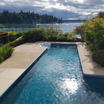 Ole's Pool & Spa - New Vinyl liner in Gig Harbor, with new deck paint. - Pool & Hot Tub Service Near Me - Port Orchard, Washington