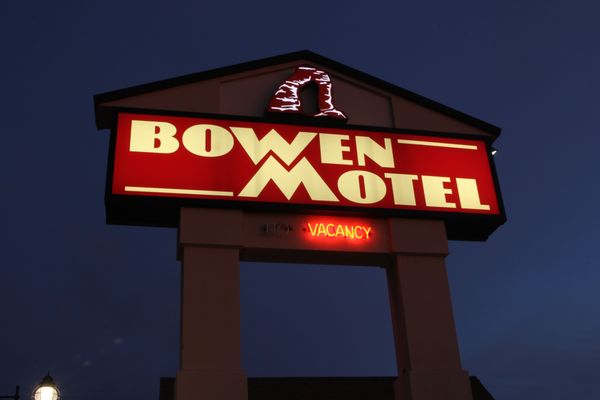 Bowen Motel by null