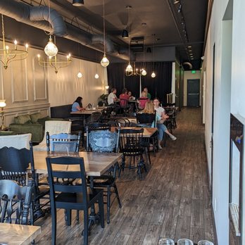 The Lobby by Greyhouse - Dining area - Breakfast & Brunch Near Me - Lafayette, Indiana The Lobby by Greyhouse - Dining area - Breakfast & Brunch Near Me - Lafayette, Indiana