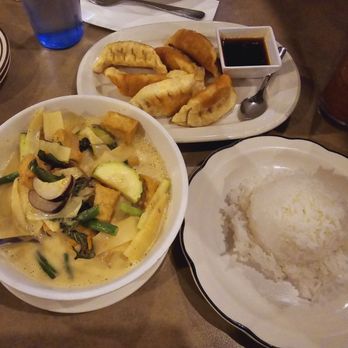 Thai Pot Cafe - Pot stickers and tofu green curry - Thai Near Me - Denver, Colorado Thai Pot Cafe - Pot stickers and tofu green curry - Thai Near Me - Denver, Colorado