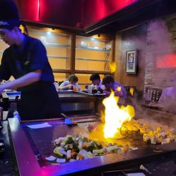 Sumo Japanese Steakhouse - Dinner being made