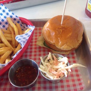 Celebz American Diner - Food!! - American Near Me - Birmingham, XWM