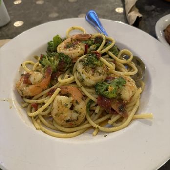Beer Run - Shrimp Alio - New American Near Me - Charlottesville, Virginia