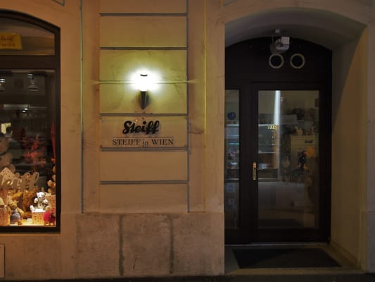 STEIFF in WIEN by null