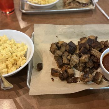 Enzo's BBQ & Alehouse - Mac n cheese and Brisket Burnt Ends  (1 lb) - Barbeque Near Me - Oceanside, California
