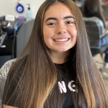 La De Da Salon - A happy girl - Hair Salons Near Me - Long Beach, California La De Da Salon - A happy girl - Hair Salons Near Me - Long Beach, California