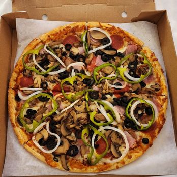 Singas Famous Pizza - Special Pizza - Pizza Near Me - Corona, New York Singas Famous Pizza - Special Pizza - Pizza Near Me - Corona, New York