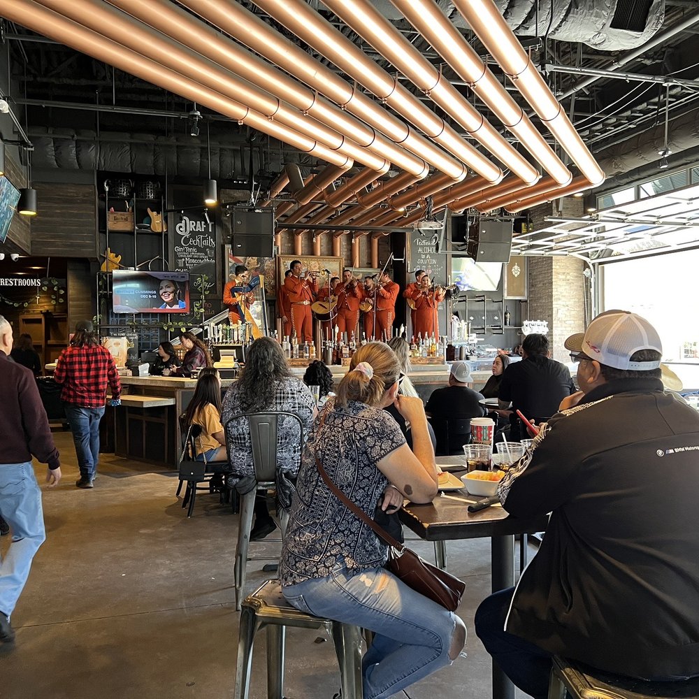 Copper Blues Live - Oxnard - people sitting at tables in a restaurant - New American Near Me - Oxnard, California Copper Blues Live - Oxnard - people sitting at tables in a restaurant - New American Near Me - Oxnard, California