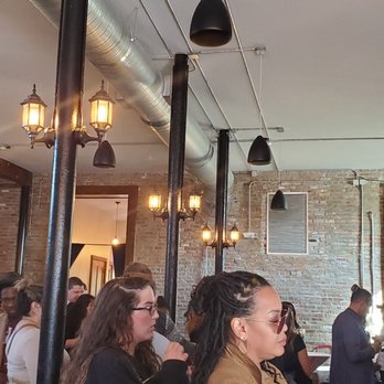 Brick & Beam - The Lighting in here sets the mood - Venues & Event Spaces Near Me - Jacksonville, Florida