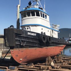 Lovric's Sea-Craft - Tug boat repairs