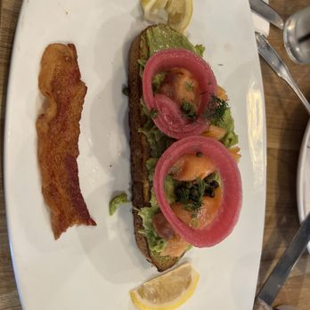 Broken Yolk Cafe - Big smile! - Breakfast & Brunch Near Me - Oceanside, California
