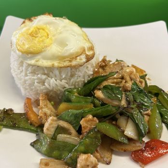 Queen's Cup - Thai basil chicken - Coffee & Tea Near Me - Lake Mary, Florida Queen's Cup - Thai basil chicken - Coffee & Tea Near Me - Lake Mary, Florida