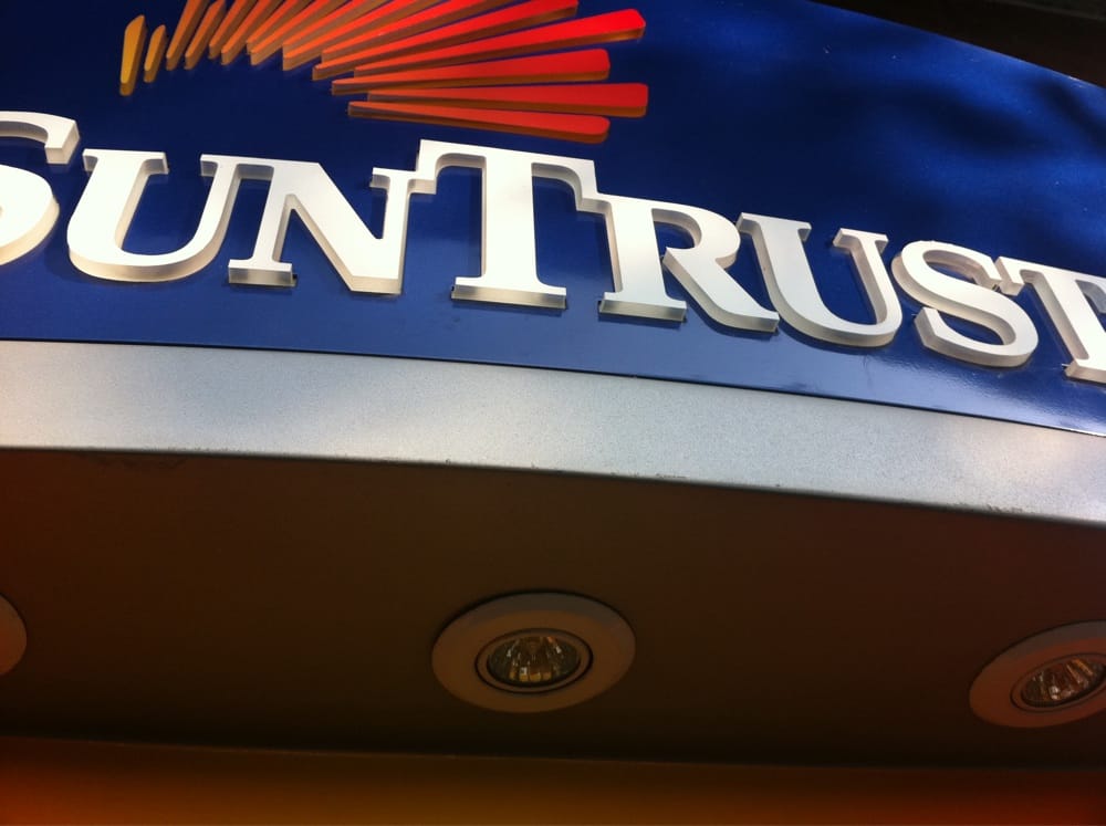 SUNTRUST BANK FARRAGUT BRANCH 11441 Kingston Pike, Knoxville