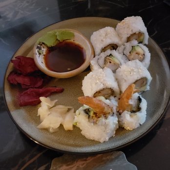 Brass Fish Tavern - Dynamite roll - American Near Me - Vancouver, British Columbia Brass Fish Tavern - Dynamite roll - American Near Me - Vancouver, British Columbia