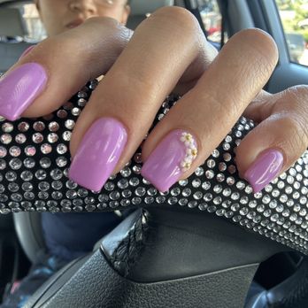 BT Nails And Spa - Fill-in 573 with design. Acrylic w Real nails - Nail Salons Near Me - Hercules, California