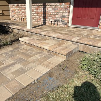 E&E Landscaping - Calstone paver porch with bullnose edge. - Landscaping Near Me E&E Landscaping - Calstone paver porch with bullnose edge. - Landscaping Near Me