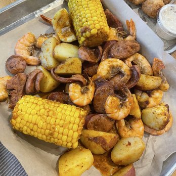 Savannah Seafood Shack - Low country boil - Seafood Near Me - Savannah, Georgia Savannah Seafood Shack - Low country boil - Seafood Near Me - Savannah, Georgia