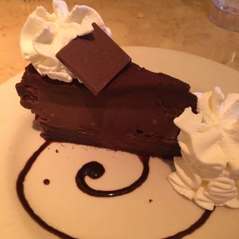 The Cheesecake Factory - American Near Me - Albany, New York