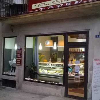 Au Gourmet - Front entrance - Caterers Near Me - Les Vans, 07 Au Gourmet - Front entrance - Caterers Near Me - Les Vans, 07