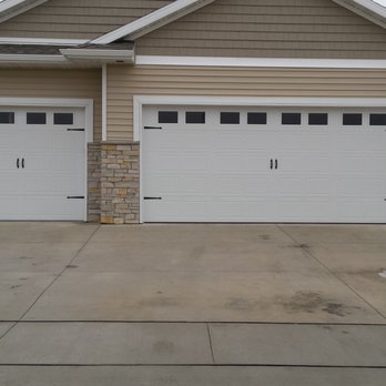 Cedar Garage Doors Repair - Garage Door Services Near Me - Spring Hill, Florida Cedar Garage Doors Repair - Garage Door Services Near Me - Spring Hill, Florida