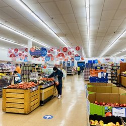 PriceRite of Garfield - Produce aisle