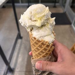 Lemon Bar (DF) Buttercrisp Waffle Cone Lemon Bar (DF) Buttercrisp Waffle Cone