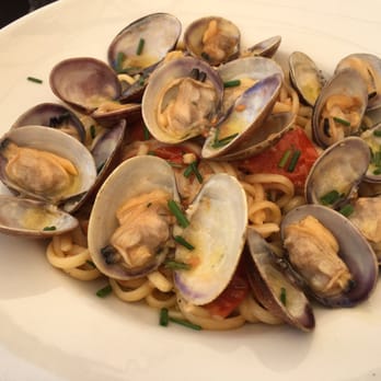 Le Grand Bleu - Spaghetti with clams - Seafood Near Me - Cassis, 13